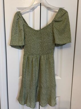 Abercrombie & Fitch Olive Green Puff Sleeve Smocked Mini Dress ( XS / NWOT )